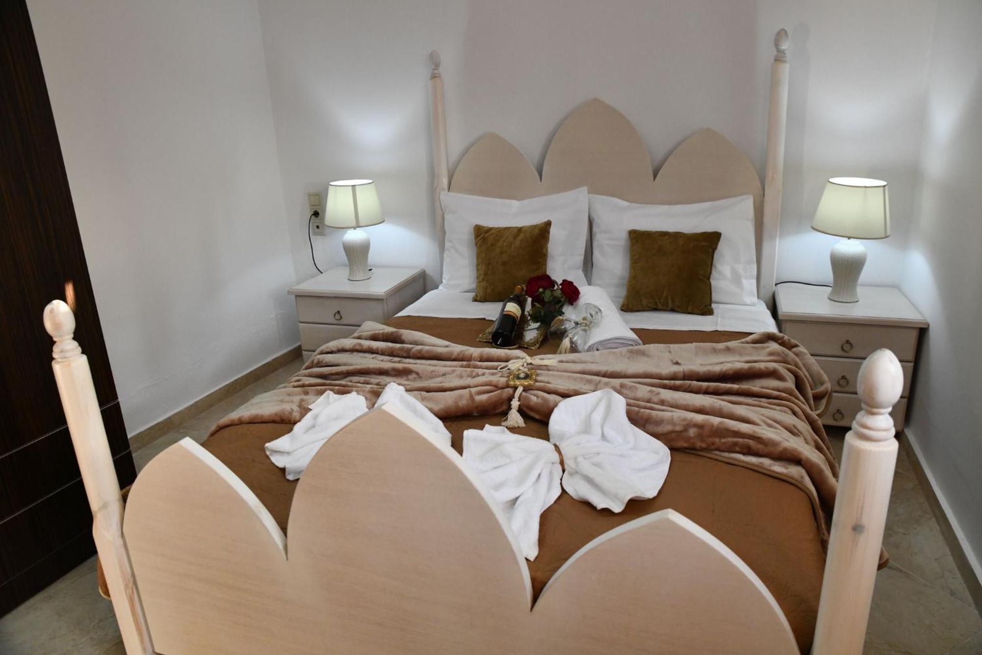Kleopatra Deluxe Apartment With Jacuzzi Kamilari Zewnętrze zdjęcie