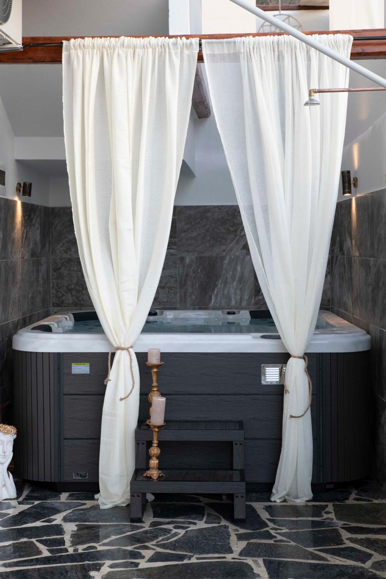 Kleopatra Deluxe Apartment With Jacuzzi Kamilari Zewnętrze zdjęcie